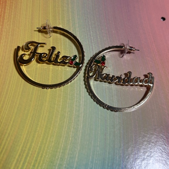 Feliz‎ Navidad earrings - Picture 3 of 12